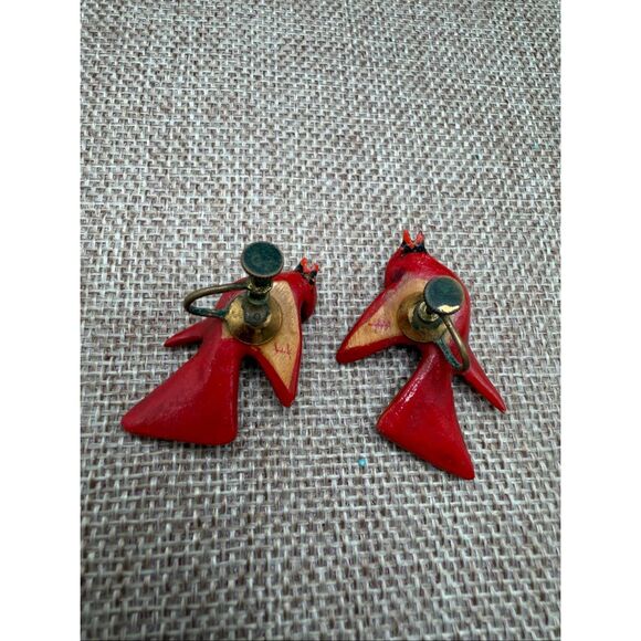 Vintage Hand-Painted Wooden Cardinal Pin & Screwback Earrings Set - Picture 4 of 12